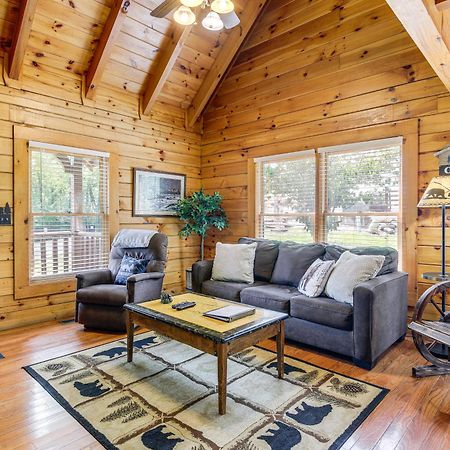 Pigeon Forge Cabin Premier Location And Hot Tub Exteriör bild